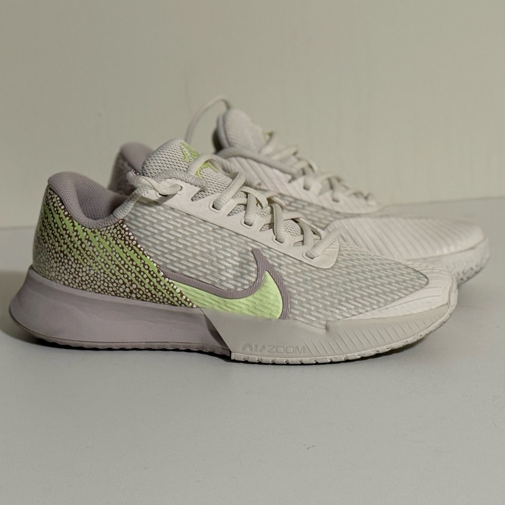 Nike Womens Vapor Pro 2 Premium 2024 in size US 6.5
